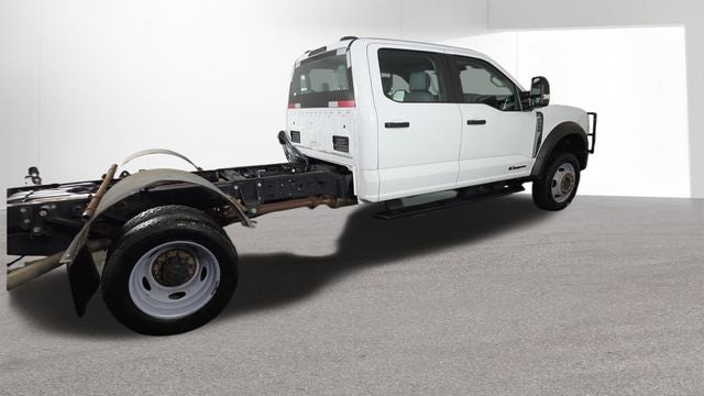 2024 Ford Super Duty F-550 DRW Chassis Cab XL