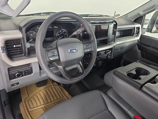 2024 Ford Super Duty F-550 DRW Chassis Cab XL