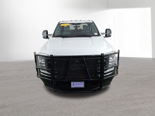 2024 Ford Super Duty F-550 DRW Chassis Cab XL