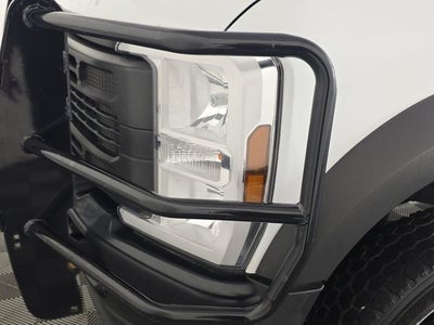 2024 Ford Super Duty F-550 DRW Chassis Cab XL