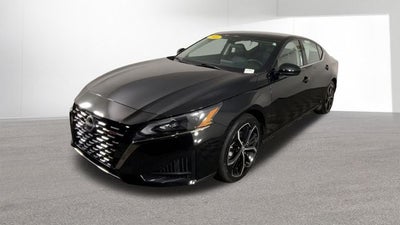 2025 Nissan Altima SR