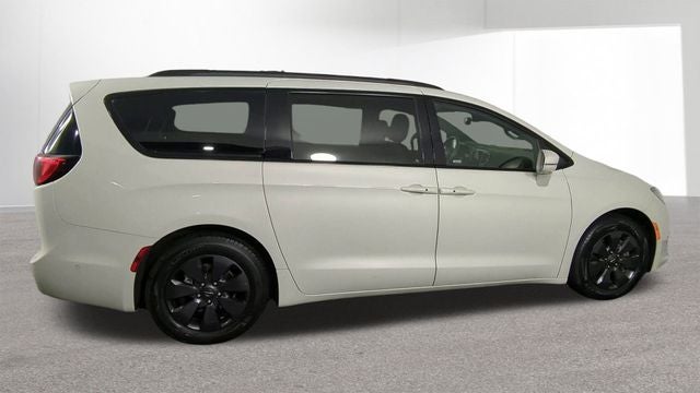 2020 Chrysler Pacifica Hybrid Limited