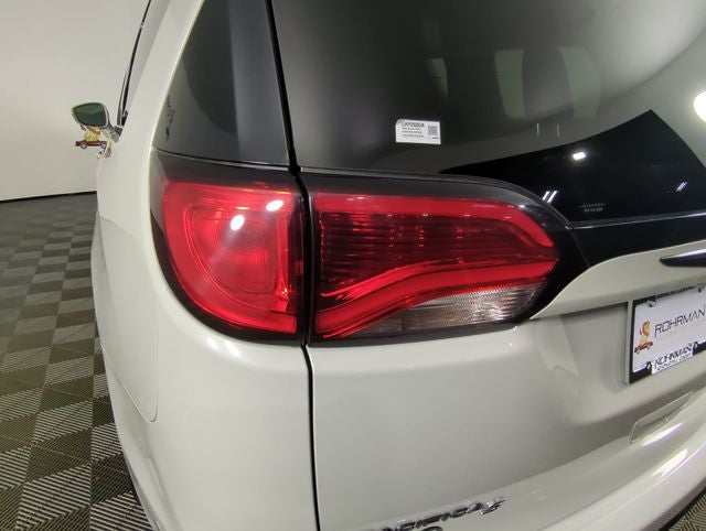 2020 Chrysler Pacifica Hybrid Limited