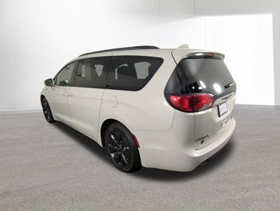 2020 Chrysler Pacifica Hybrid Limited