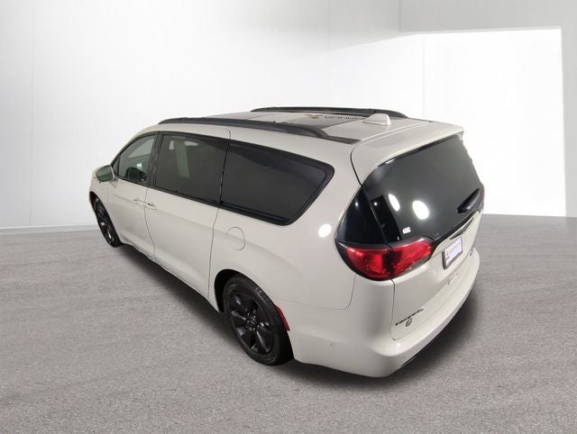 2020 Chrysler Pacifica Hybrid Limited