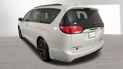 2020 Chrysler Pacifica Hybrid Limited