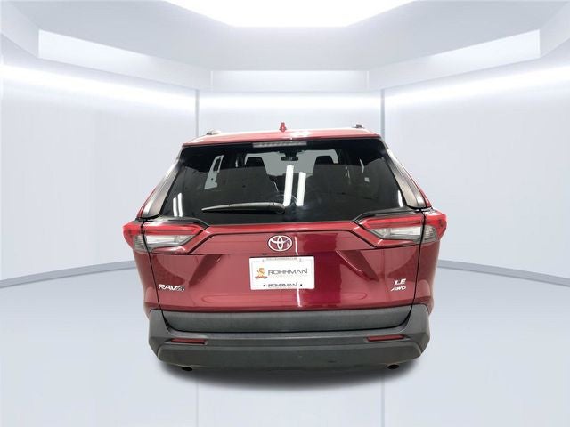 2020 Toyota RAV4 LE