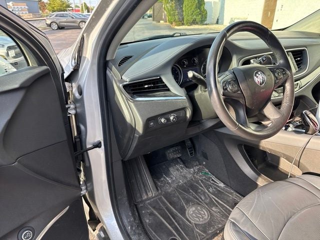 2020 Buick Enclave Essence