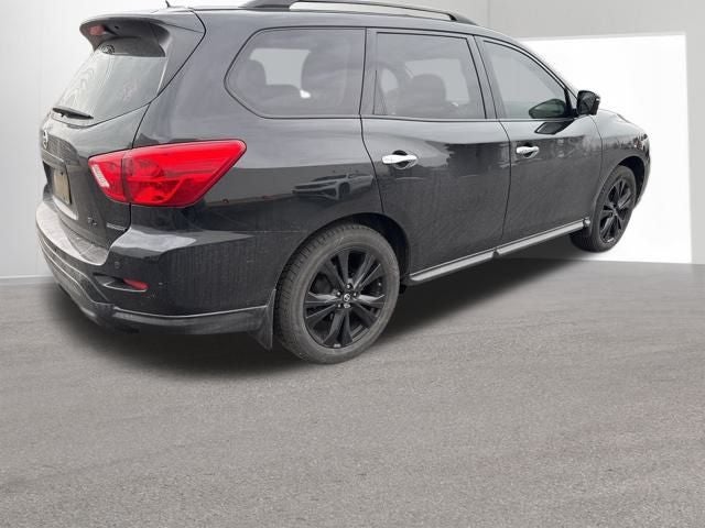 2018 Nissan Pathfinder SL