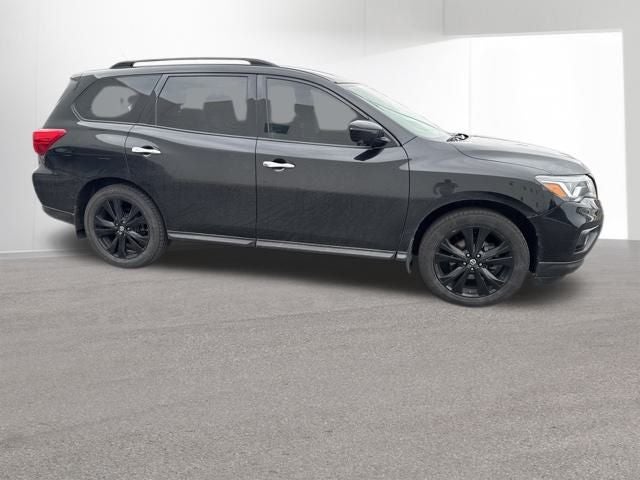 2018 Nissan Pathfinder SL