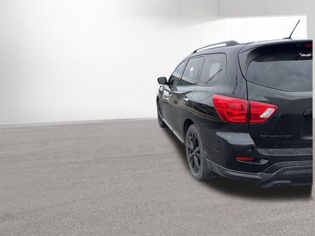 2018 Nissan Pathfinder SL