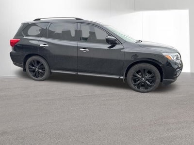 2018 Nissan Pathfinder SL