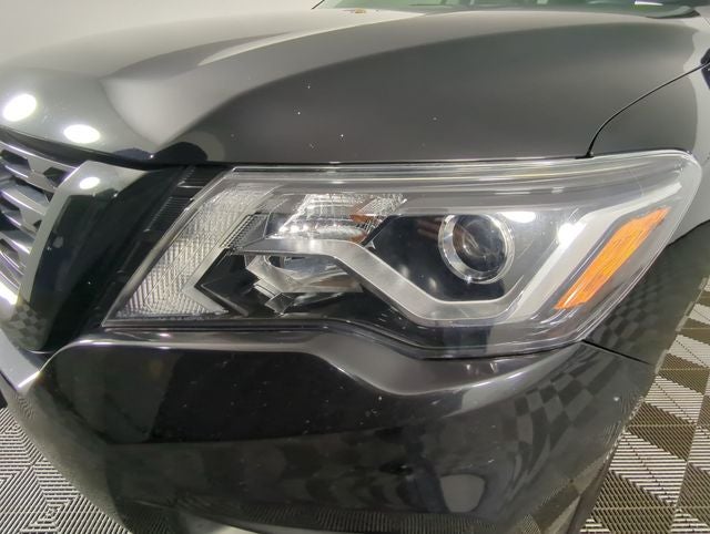 2018 Nissan Pathfinder SL