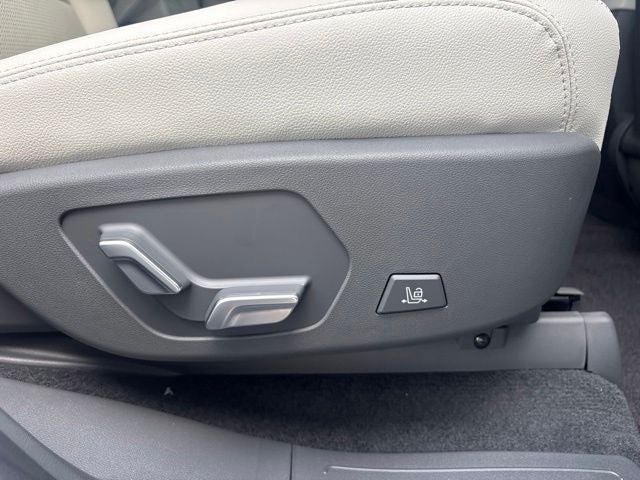 2027 Hyundai SANTA FE HYBRID Limited