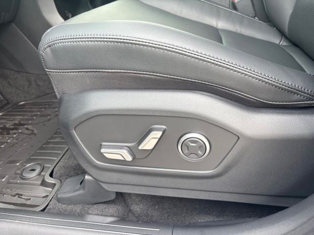 2027 Hyundai SANTA FE HYBRID Limited