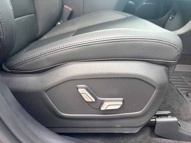 2027 Hyundai SANTA FE HYBRID Limited