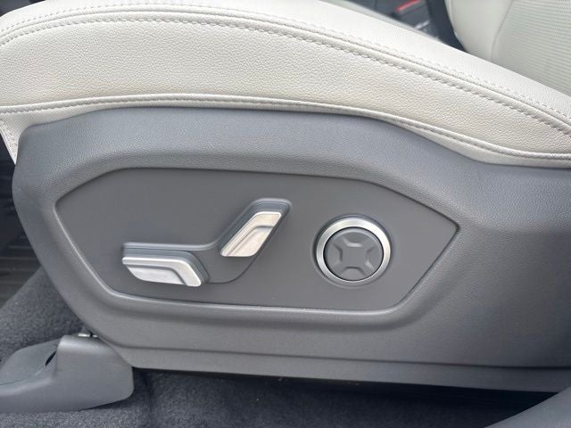 2027 Hyundai SANTA FE HYBRID Limited