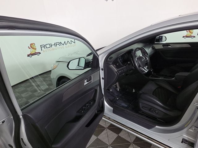 2019 Hyundai SONATA Sport