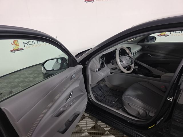 2022 Hyundai ELANTRA SEL