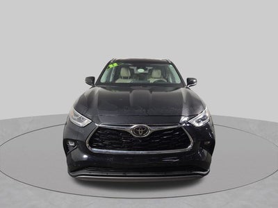 2022 Toyota Highlander Platinum