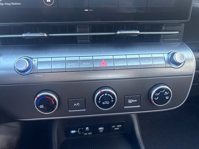 2027 Hyundai KONA SE AWD