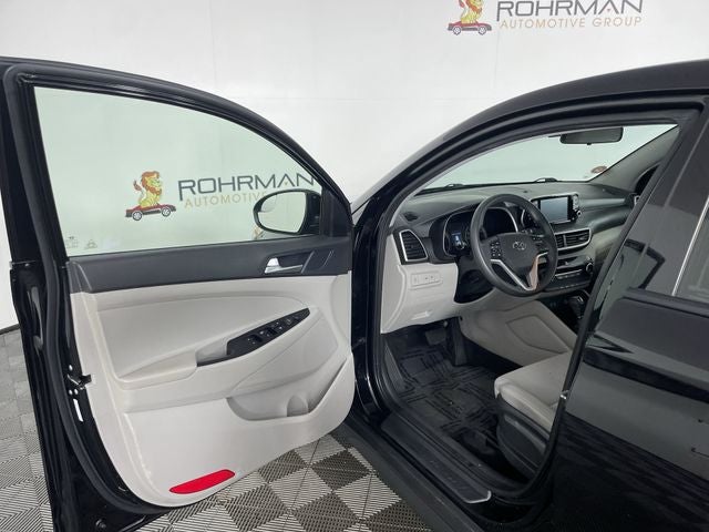 2021 Hyundai TUCSON SE