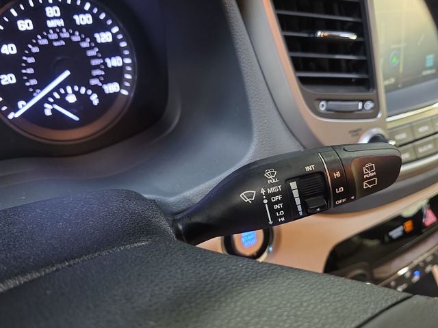 2017 Hyundai TUCSON SE Plus