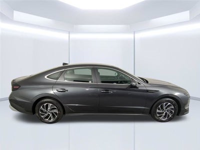 2026 Hyundai SONATA HYBRID Blue