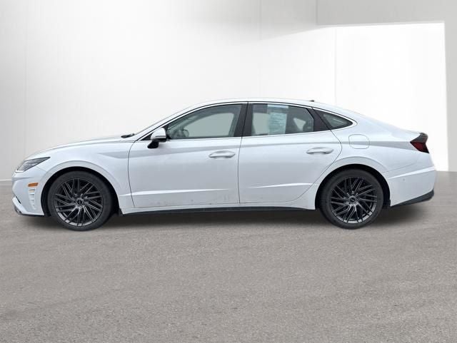 2022 Hyundai SONATA Limited