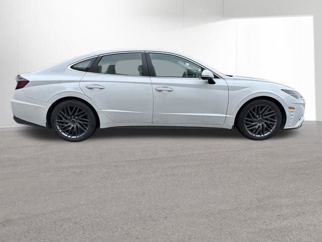 2022 Hyundai SONATA Limited