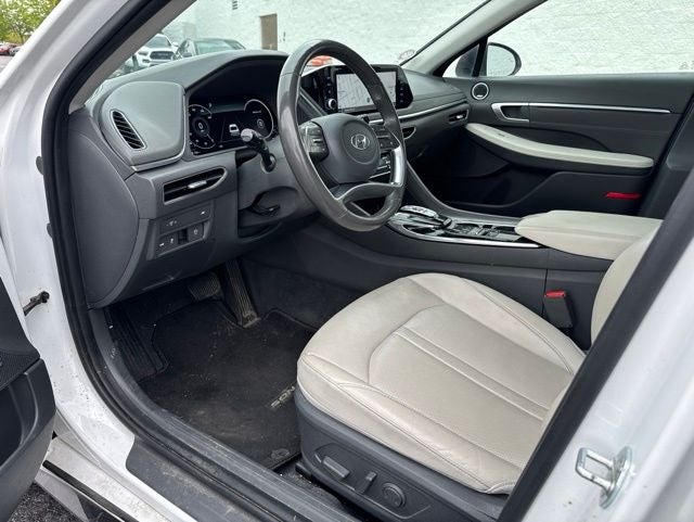 2022 Hyundai SONATA Limited