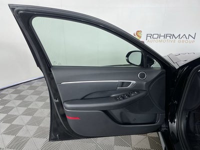2026 Hyundai SONATA HYBRID SEL