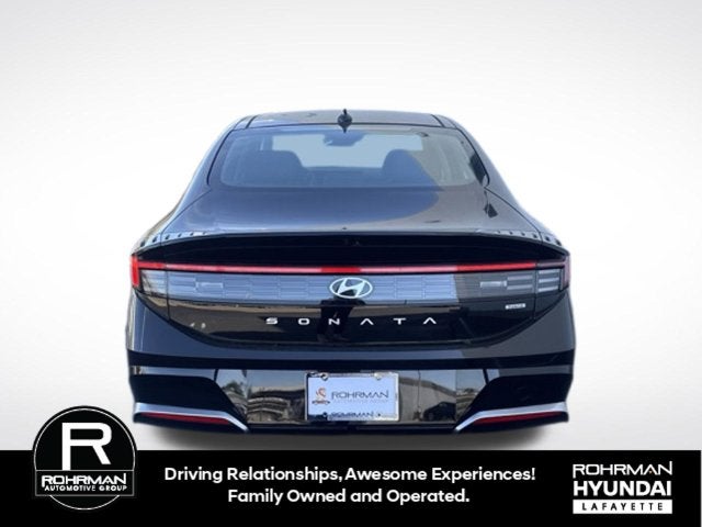 2026 Hyundai SONATA HYBRID SEL