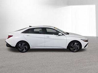 2025 Hyundai ELANTRA HYBRID Limited
