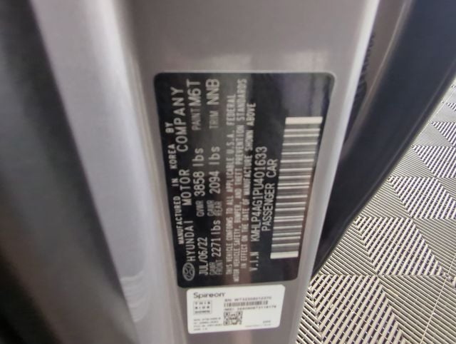 2023 Hyundai ELANTRA Limited