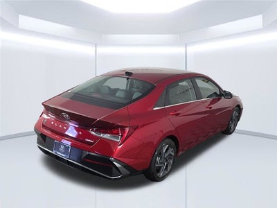 2025 Hyundai ELANTRA Limited
