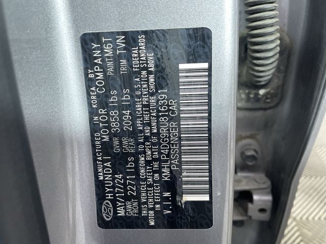 2024 Hyundai ELANTRA Limited
