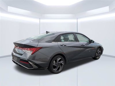 2025 Hyundai ELANTRA SEL Convenience