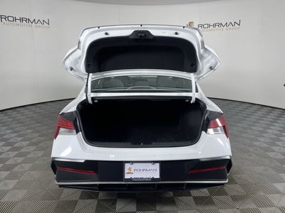 2025 Hyundai ELANTRA SEL Convenience