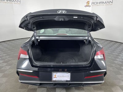 2025 Hyundai ELANTRA SEL Convenience