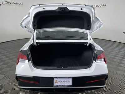 2025 Hyundai ELANTRA SEL Convenience