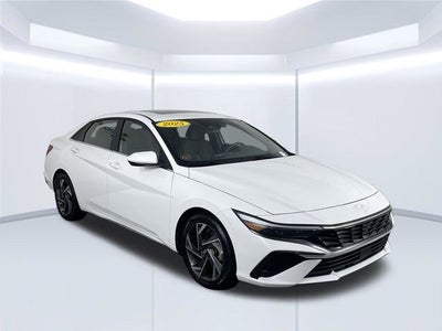 2025 Hyundai ELANTRA SEL Convenience
