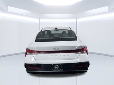2025 Hyundai ELANTRA SEL Convenience
