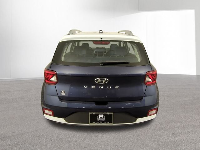 2026 Hyundai VENUE SEL W/Two-Tone Roof
