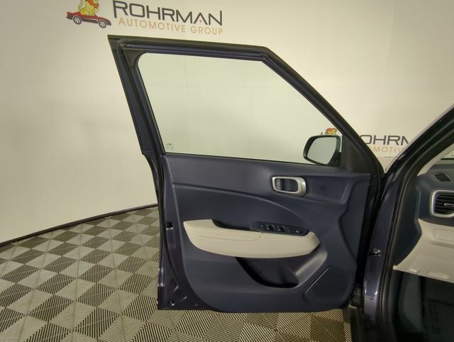2026 Hyundai VENUE SEL W/Two-Tone Roof