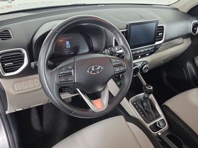 2025 Hyundai VENUE SEL