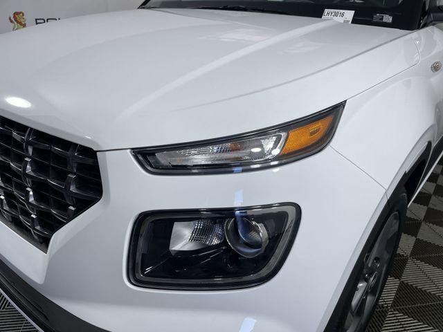 2026 Hyundai VENUE SEL W/Two-Tone Roof