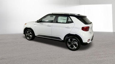 2026 Hyundai VENUE SEL W/Two-Tone Roof