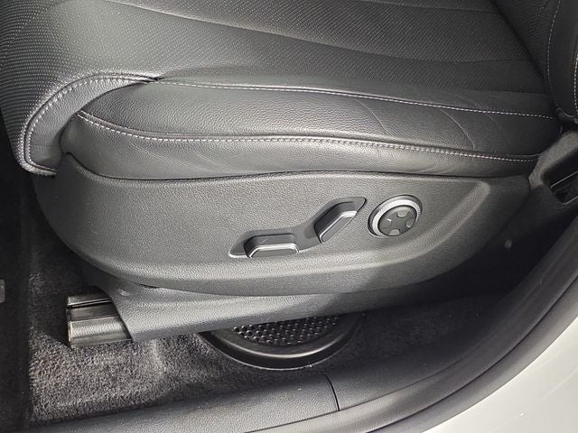 2025 Genesis GV80 Standard