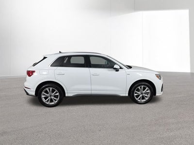 2025 Audi Q3 S line Premium